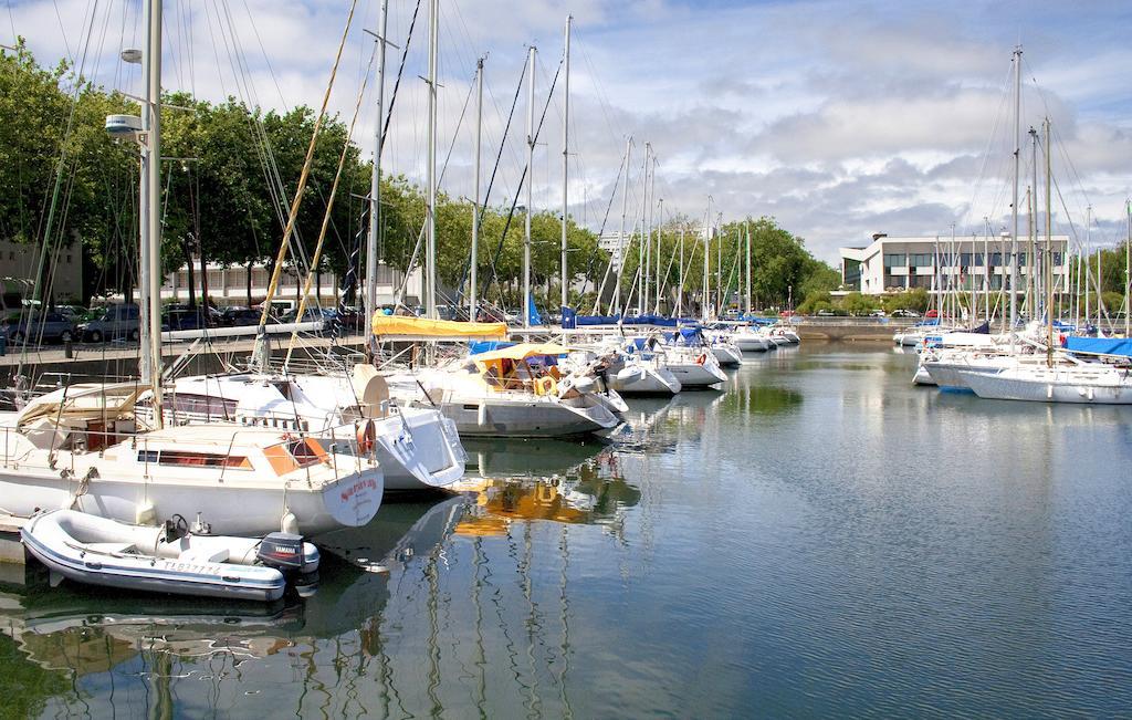 Hotel Les Pecheurs Lorient Exterior photo